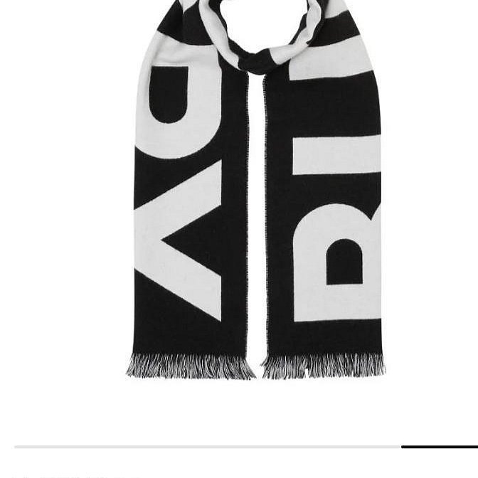 💎Han's house精品服飾💎Burberry 圍巾 格紋 羊毛 中性 188X33  原價13500-2