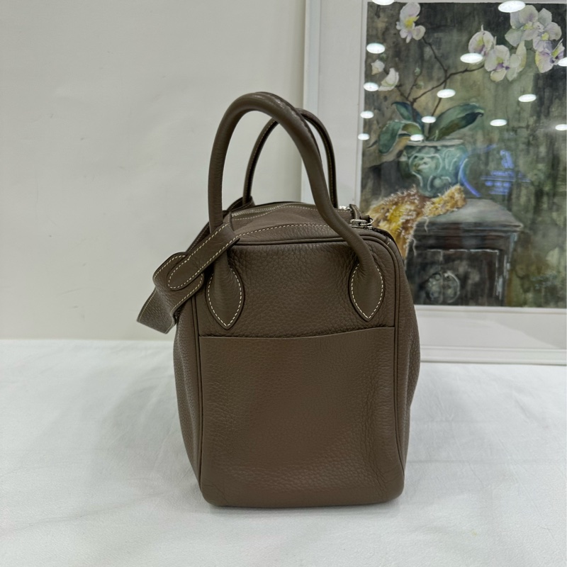 Hermes 大象灰Lindy30 銀扣 框K刻 TC皮-3
