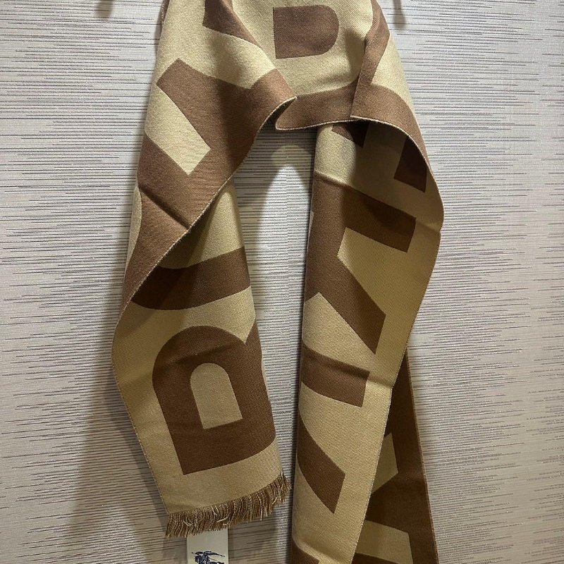 💎Han's house精品服飾💎Burberry 圍巾 格紋 羊毛 中性 188X33 原價13500-4