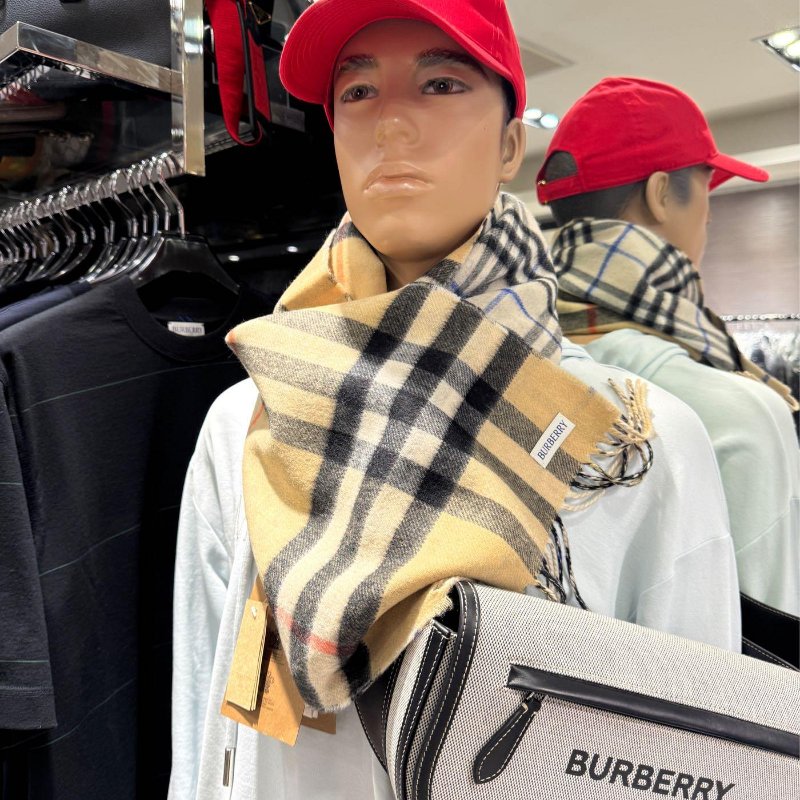💎Han's house精品服飾💎Burberry 圍巾 格紋 羊毛 雙面 羊絨 中性 168X30 蘇格蘭制 現貨 22900-2