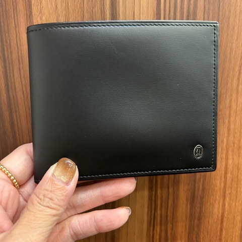 Cartier 黑滑面牛皮6卡對開短夾