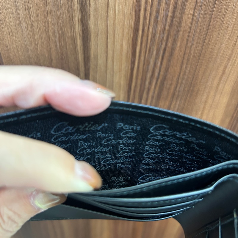 Cartier 黑滑面牛皮6卡對開短夾-6