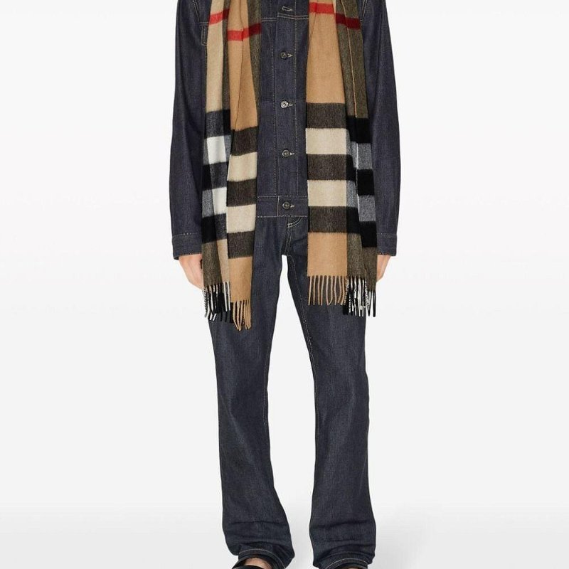 💎Han's house精品服飾💎Burberry 圍巾 格紋 羊毛羊絨 中性 210X50 蘇格蘭制 現貨 原價30000-2