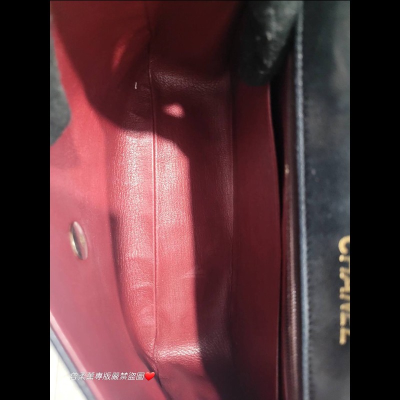 Chanel Classic Double Flap Jumbo 黑色小羊皮肩背包-14