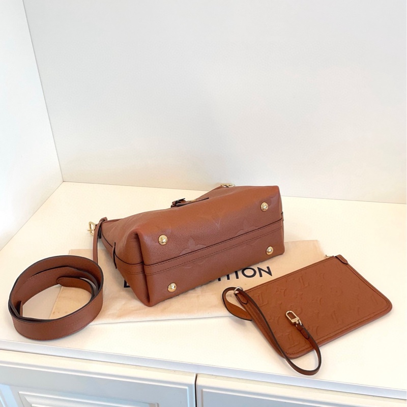 【98新🆕】LV全皮款芯片Carry all🍁焦糖色小號 單肩包-5