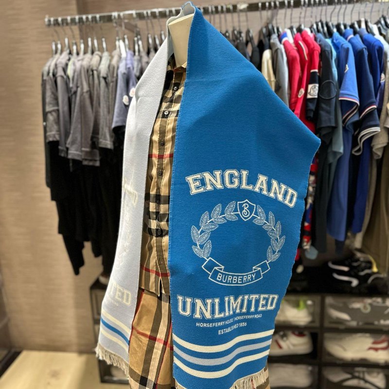 💎Han's house精品服飾💎 Burberry 圍巾 格紋 羊毛 中性 188X33CM 意大利製-9
