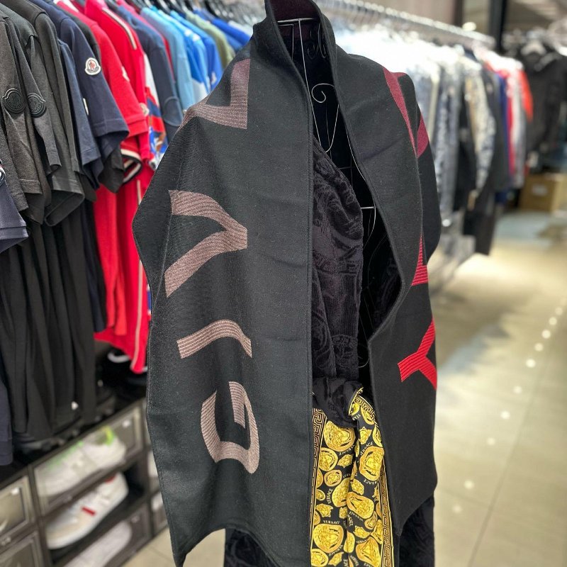 💎Han's house精品服飾💎GIVENCHY紀梵希 羊毛 圍巾 意大利製 現貨 原價17000-6