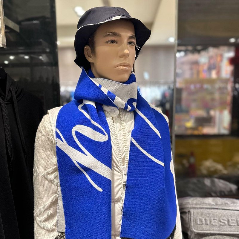 💎Han's house精品服飾💎Burberry 圍巾 羊毛 兩面用 義大利製 中性 188X30cm 現貨 原價14800-5