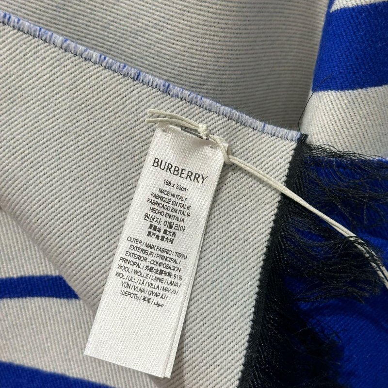 💎Han's house精品服飾💎Burberry 圍巾 羊毛 兩面用 義大利製 中性 188X30cm 現貨 原價14800-6