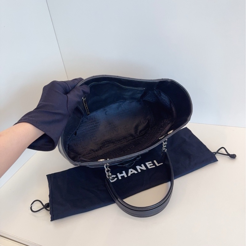 【98新🆕】Chanel 黑銀冰格 山茶花5號 雙C logo Tote 托特包手提包-7