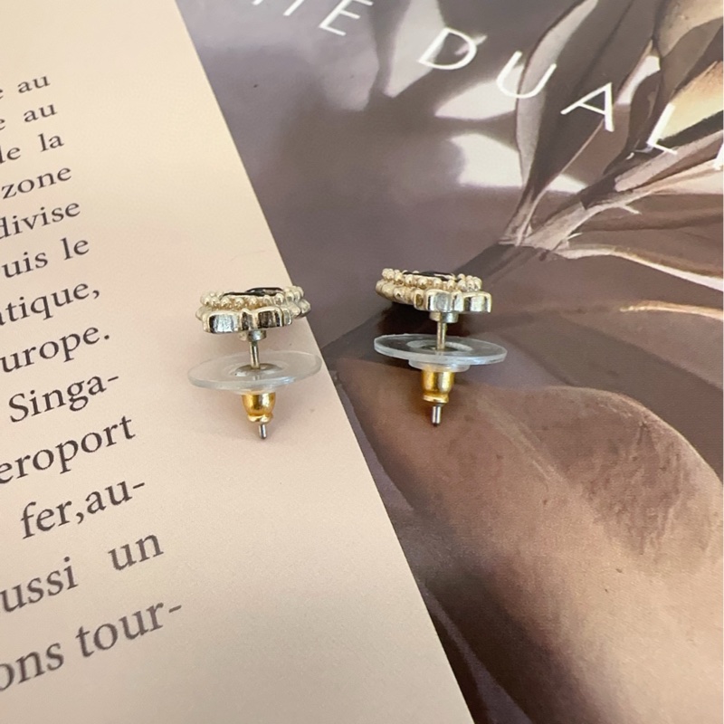 【99新🆕】Chanel 金色蝴蝶結🎀雙C logo耳釘-5