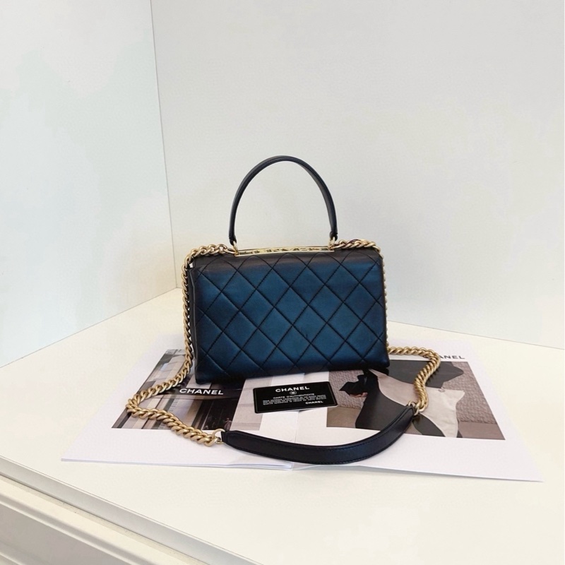 【98新🆕】CHANEL 19k trendy cc handle 黑金 鏤空字母 logo 手提包 斜挎包 單肩包-1