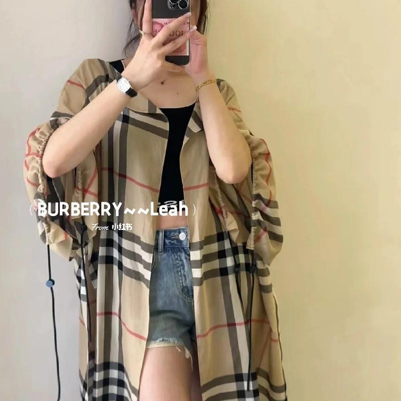 💎Han's house精品服飾💎Burberry 圍巾 格紋 斗篷 義大利製 現貨 原價30000-2