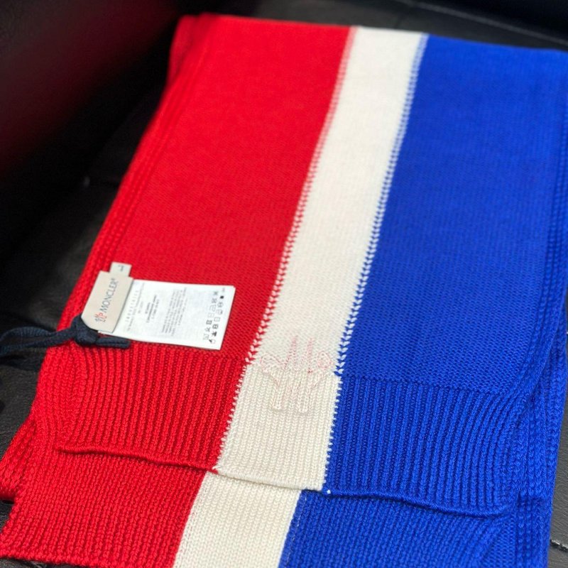 💎Han's house精品服飾💎moncler 羊毛 圍巾 意大利製 可水手洗 現貨 29 X 165CM-1