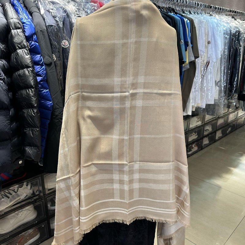 💎Han's house精品服飾💎Burberry 圍巾 格紋 羊毛 混紡 雙面 義大利製 中性-2