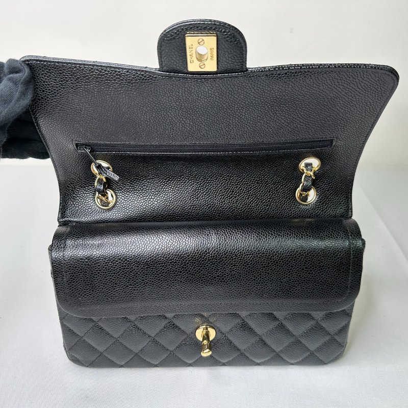 CHANEL 黑金牛Coco 25口蓋包-6