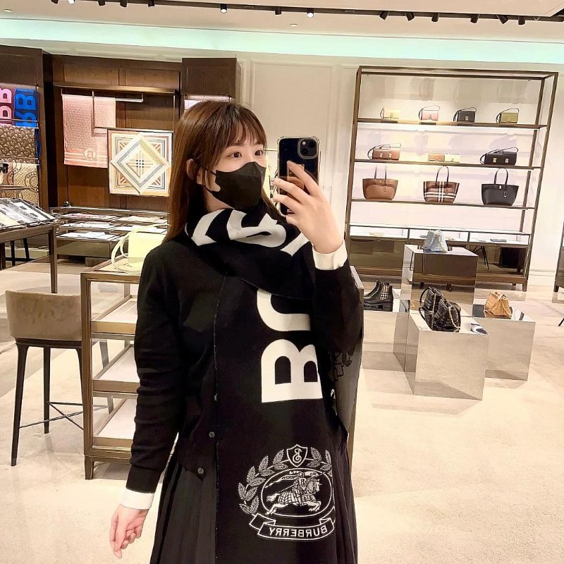 💎Han's house精品服飾💎Burberry 圍巾 羊毛 義大利製 中性 188X30cm-3