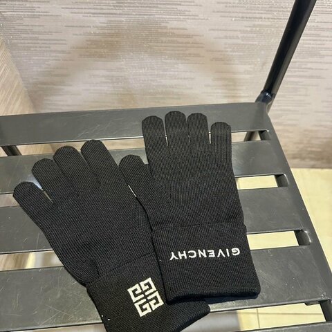 💎Han's house精品服飾💎GIVENCHY 紀梵希 羊毛 刺繡 手套 意大利製