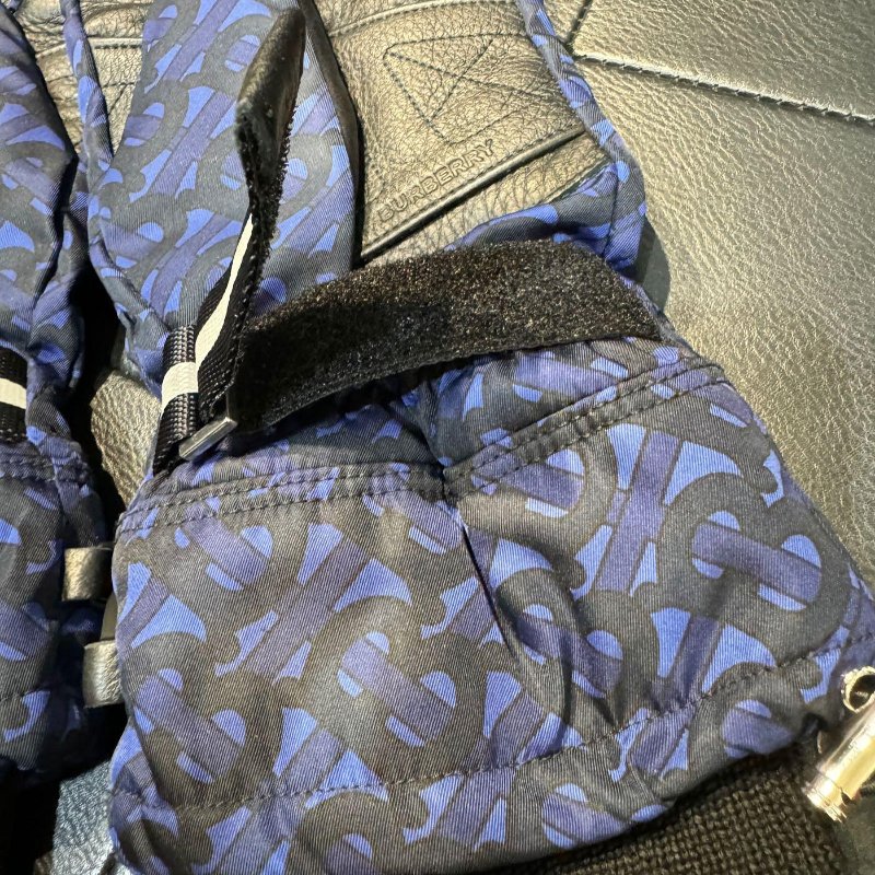 💎Han's house精品服飾💎Burberry 經典款 格紋 小羊皮 羊毛 手套-4