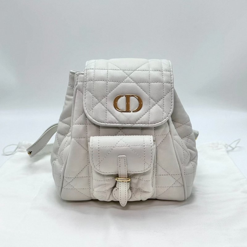 DIOR 奶白色金扣羊皮小號DiorCaro雙肩包17*19*8 98新配件塵袋-0