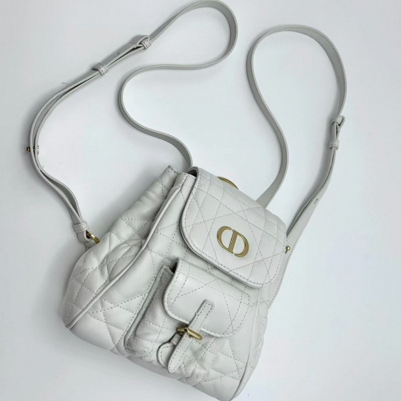 DIOR 奶白色金扣羊皮小號DiorCaro雙肩包17*19*8 98新配件塵袋-2