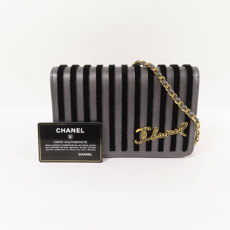 CHANEL 牛皮皮革/天鵝絨WOC Wallet On Chain金扣鏈帶肩背袋-11