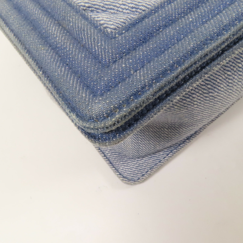 CHANEL Denim Boy 28鏈帶肩背袋-12