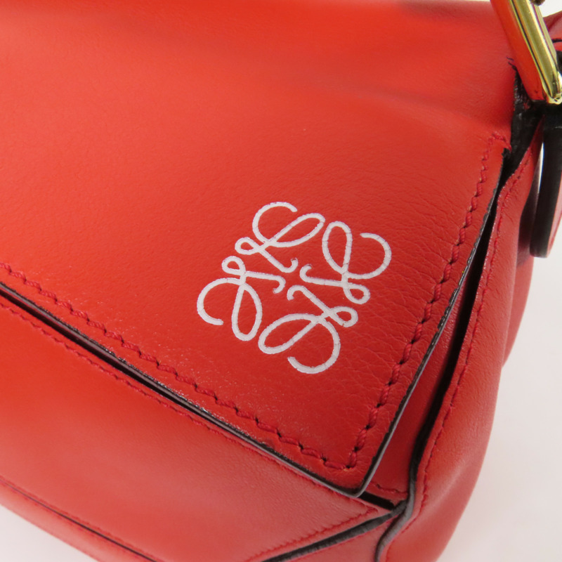 LOEWE 牛皮皮革Puzzle Medium金扣手挽肩背兩用袋-7