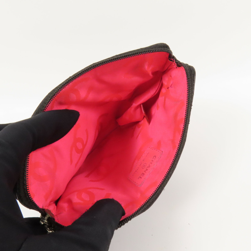 CHANEL 羊皮皮革Pouch銀扣手拿包-5