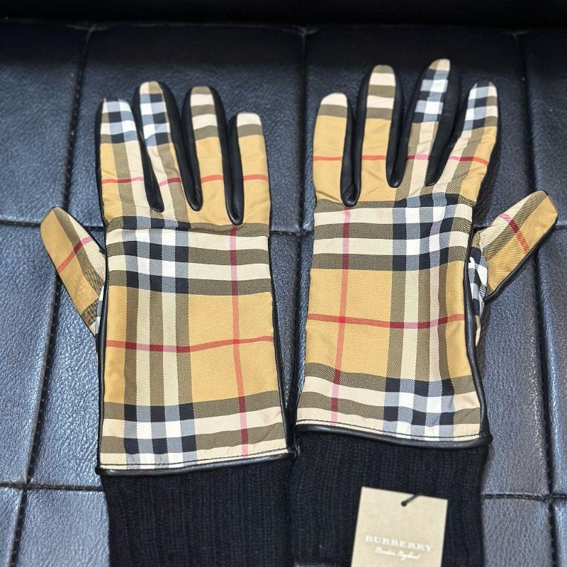 💎Han's house精品服飾💎Burberry 經典款 格紋 小羊皮 羊毛 手套-0