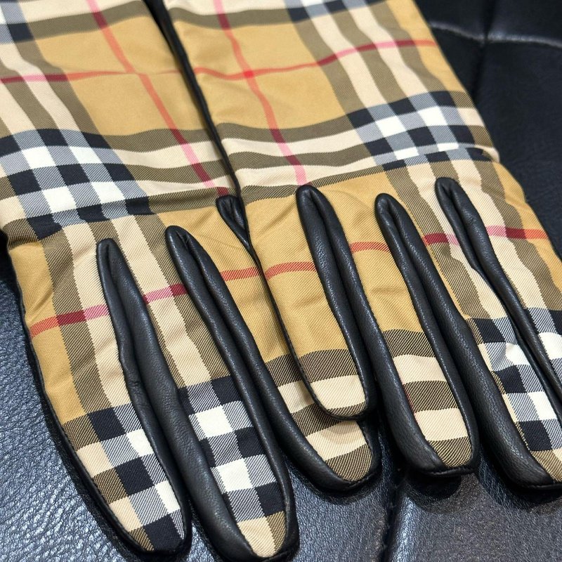 💎Han's house精品服飾💎Burberry 經典款 格紋 小羊皮 羊毛 手套-4
