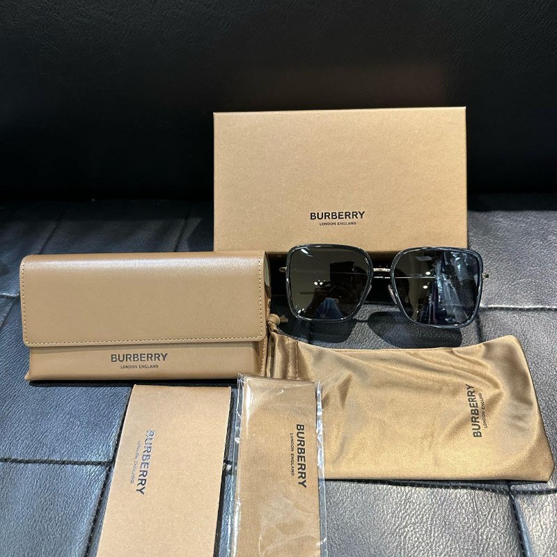 💎Han's house精品服飾💎BURBERRY 立體字母 LOGO 墨鏡 太陽眼鏡 現貨-0