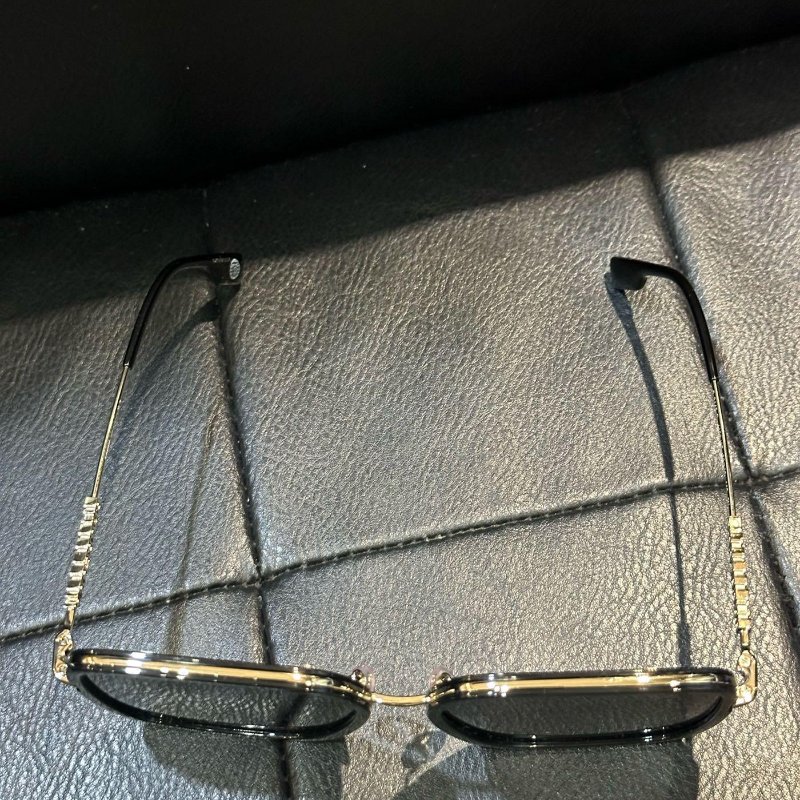 💎Han's house精品服飾💎BURBERRY 立體字母 LOGO 墨鏡 太陽眼鏡 現貨-3