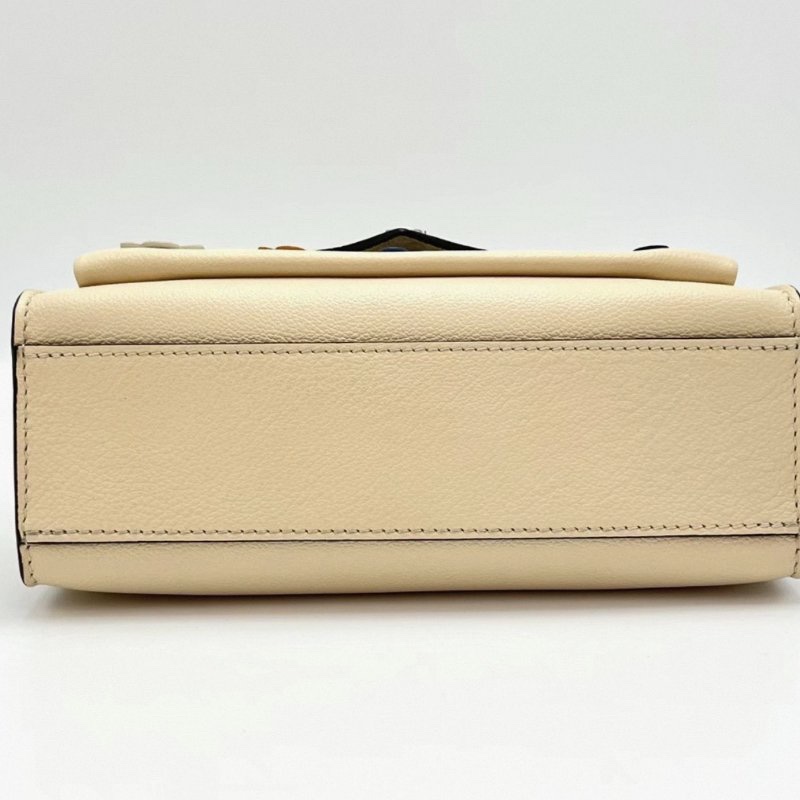 LV Lock me系列限量花朵肩背斜背鏈條包 22.5*15*8 98新配件塵袋-3