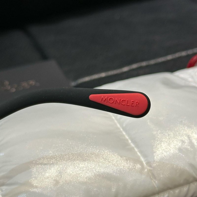 💎Han's house精品服飾💎MONCLER 墨鏡 太陽眼鏡 義大利製 現貨 原價11300-6