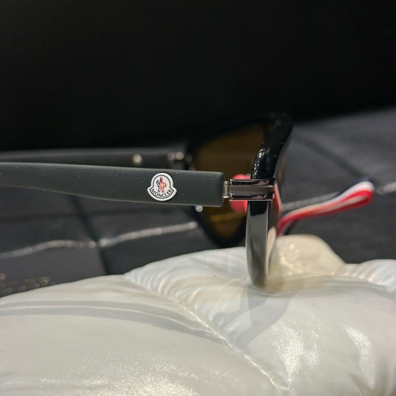 💎Han's house精品服飾💎MONCLER 墨鏡 太陽眼鏡 義大利製 現貨 原價11300-7