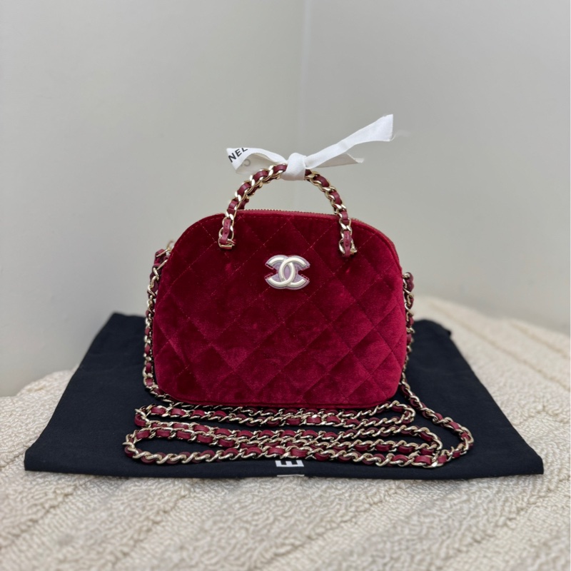 【 閒置❤️ 】Chanel 24B爆款酒紅色絲絨金扣貝殼包手提包 斜挎包-1