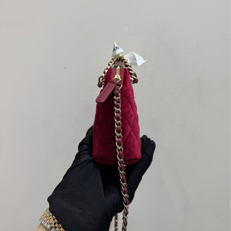 【 閒置❤️ 】Chanel 24B爆款酒紅色絲絨金扣貝殼包手提包 斜挎包-4