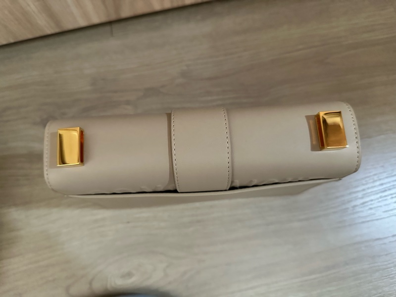 Dior Small 30 Montaigne Bag 小號 奶茶色 蒙田包-5