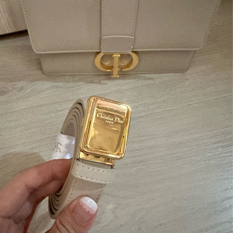 Dior Small 30 Montaigne Bag 小號 奶茶色 蒙田包-10
