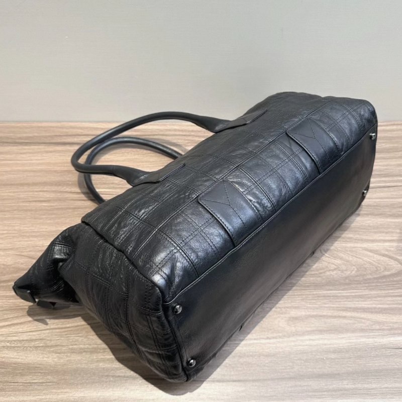 CHANEL 黑色肩背托特包 40*26*20 98新配件塵袋-4