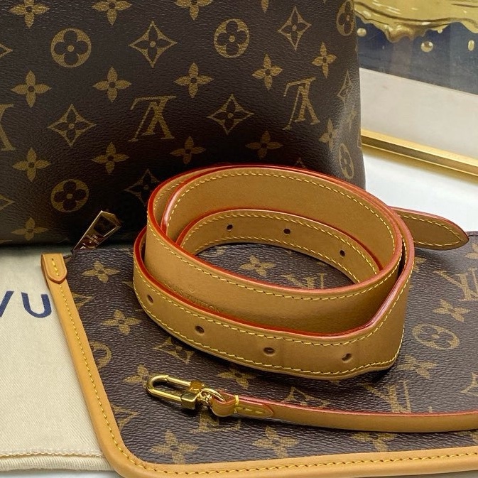 【近新閒置❤️】 Lv 老花carryall 中號 斜挎包 單肩包-4