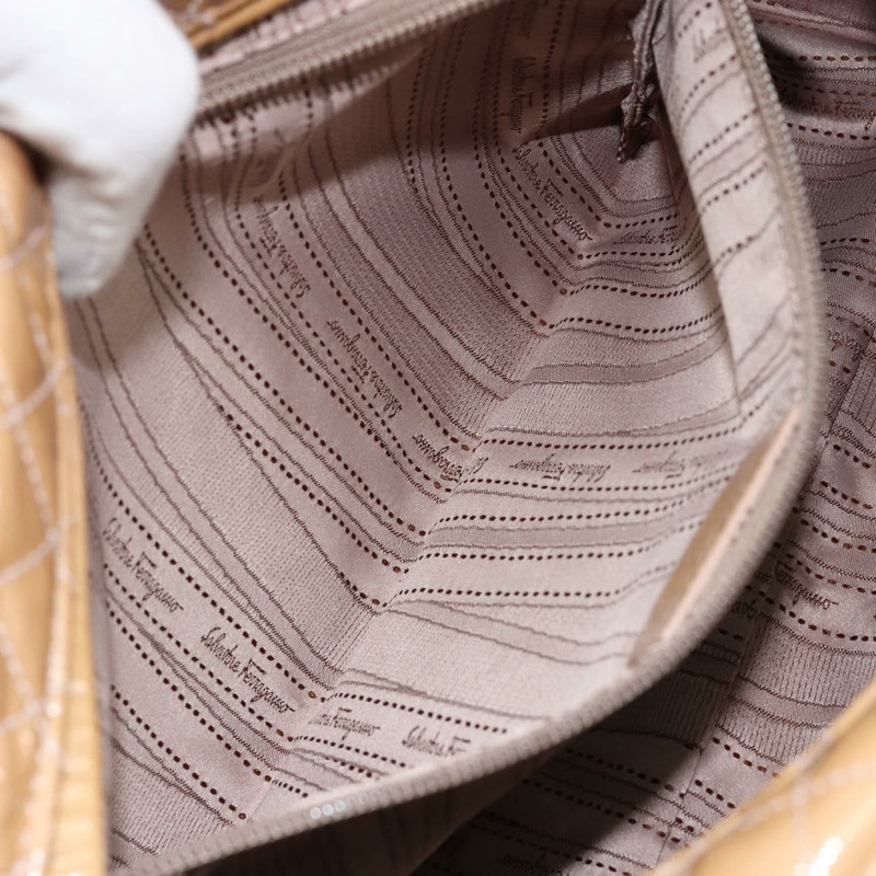 【日本直送】Salvatore Ferragamo Vala 琺瑯手提包 2way 米色 銀色 Auth 150429-23