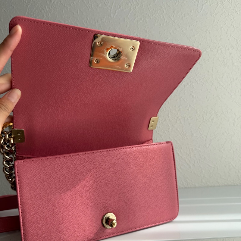 Chanel荔枝粉色金Boy20公分-12