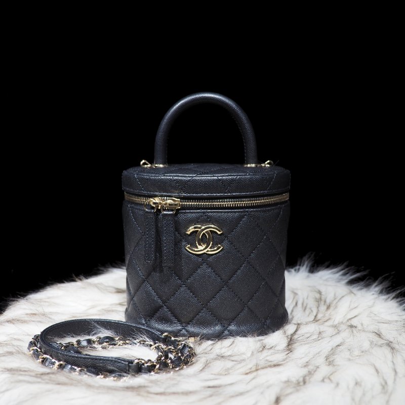 CHANEL 黑色金扣vanity case 晶片款-0