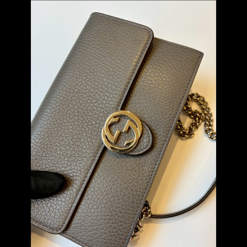 Gucci 淡金鍊灰皮鍊帶小包 WOC-4