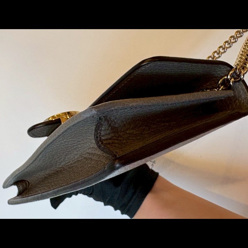 Gucci 淡金鍊灰皮鍊帶小包 WOC-6