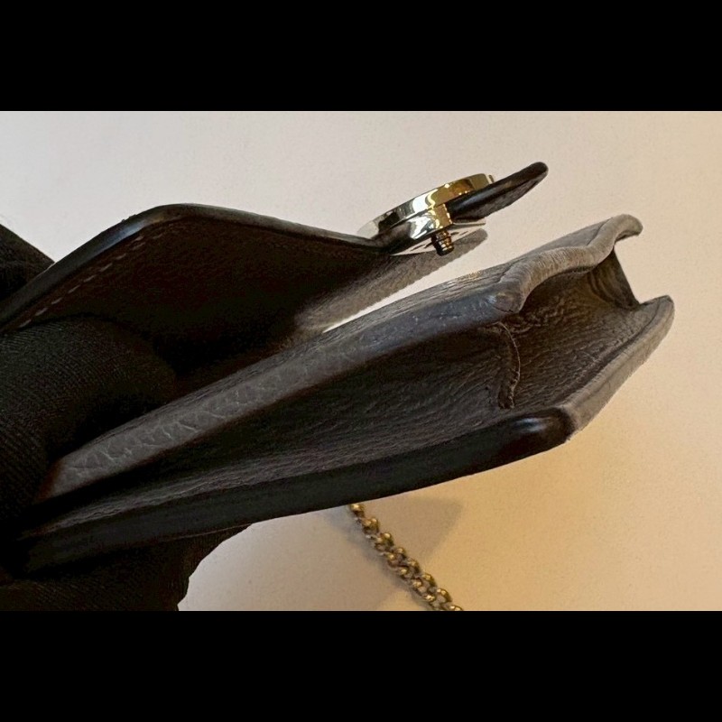 Gucci 淡金鍊灰皮鍊帶小包 WOC-15