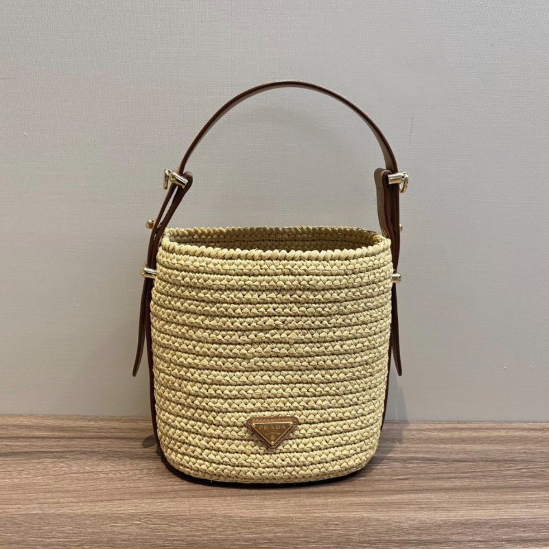 PRADA 刺繡編織米色肩背斜背水桶包 17*18*8 98新配件塵袋-4