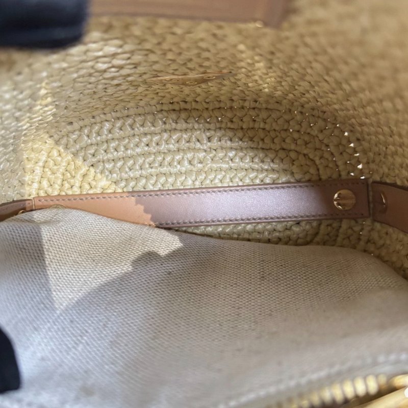 PRADA 刺繡編織米色肩背斜背水桶包 17*18*8 98新配件塵袋-5